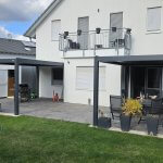 EGHUUN Pergola Piano, Louvered Roof, Manual Control (Crank) photo review